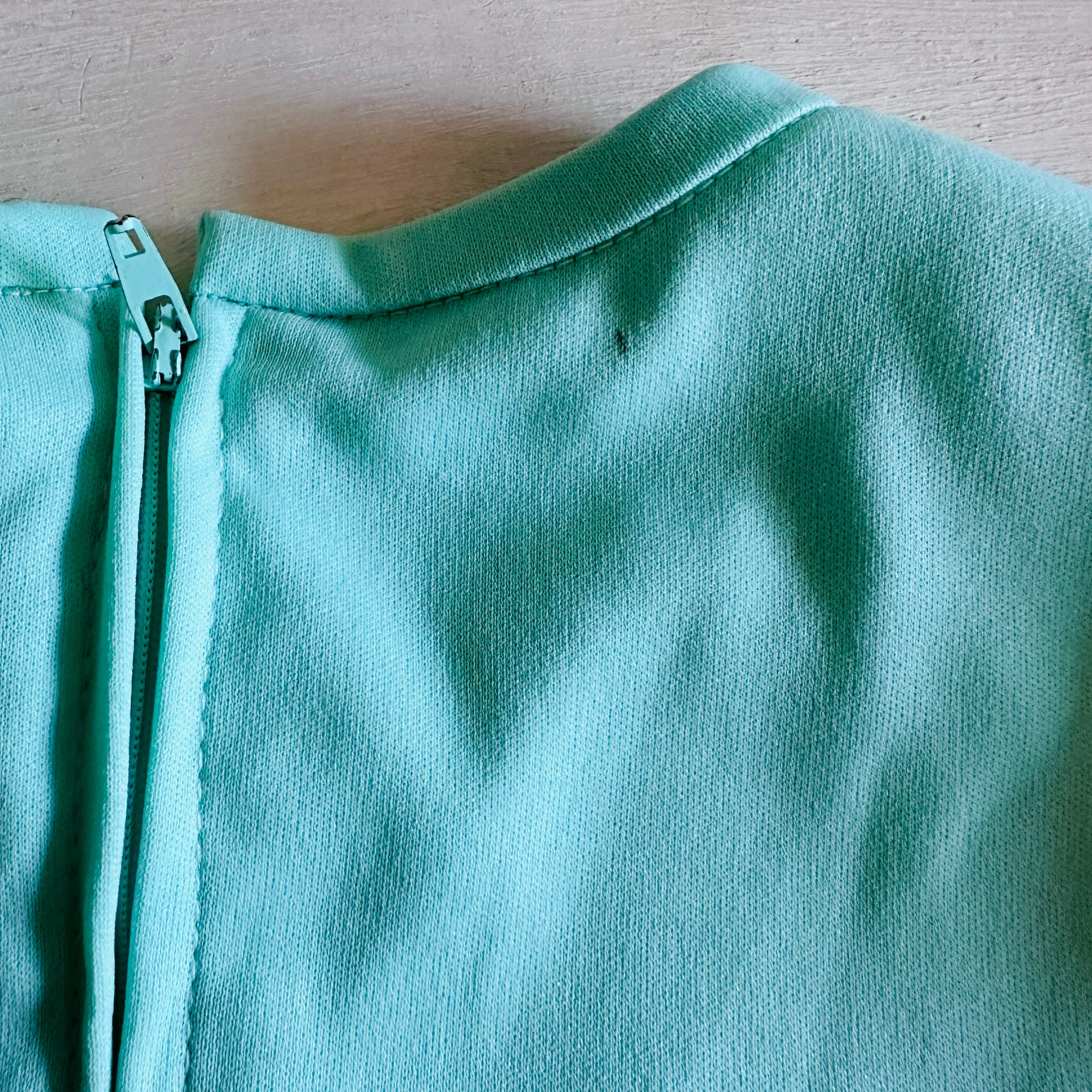 60S VINTAGE FLUTTER SLEEVE DRESS // SIZE SMALL