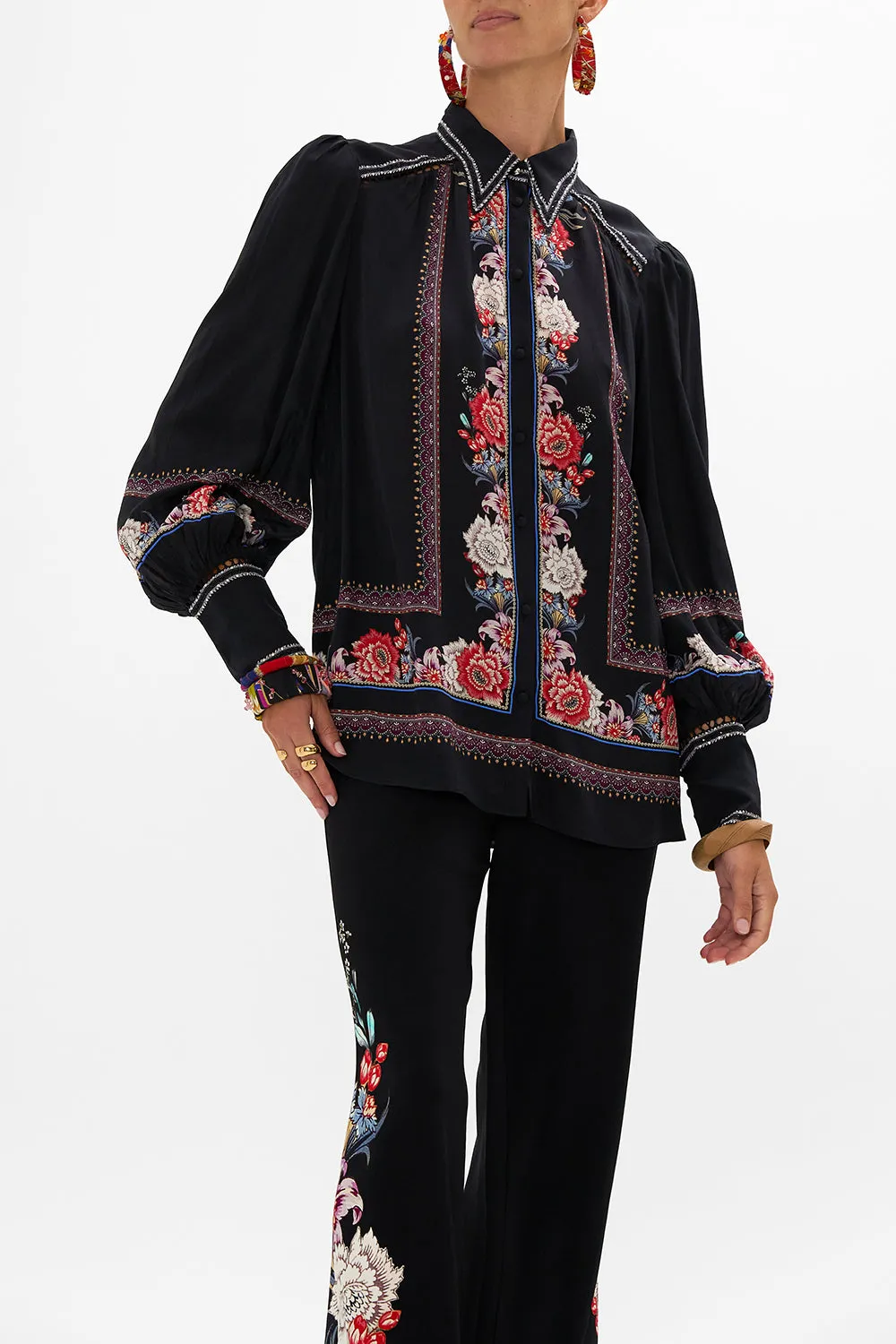BUTTON THROUGH BLOUSON SLEEVE BLOUSE VOLENDAM DOLLS