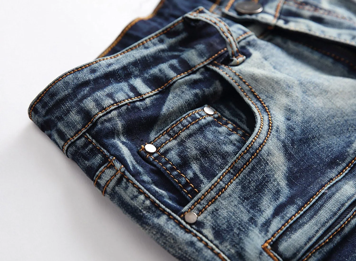 chouyatou Men's Summer Cool Stylish Wrinkle Performance Moto Ripped Denim Shorts